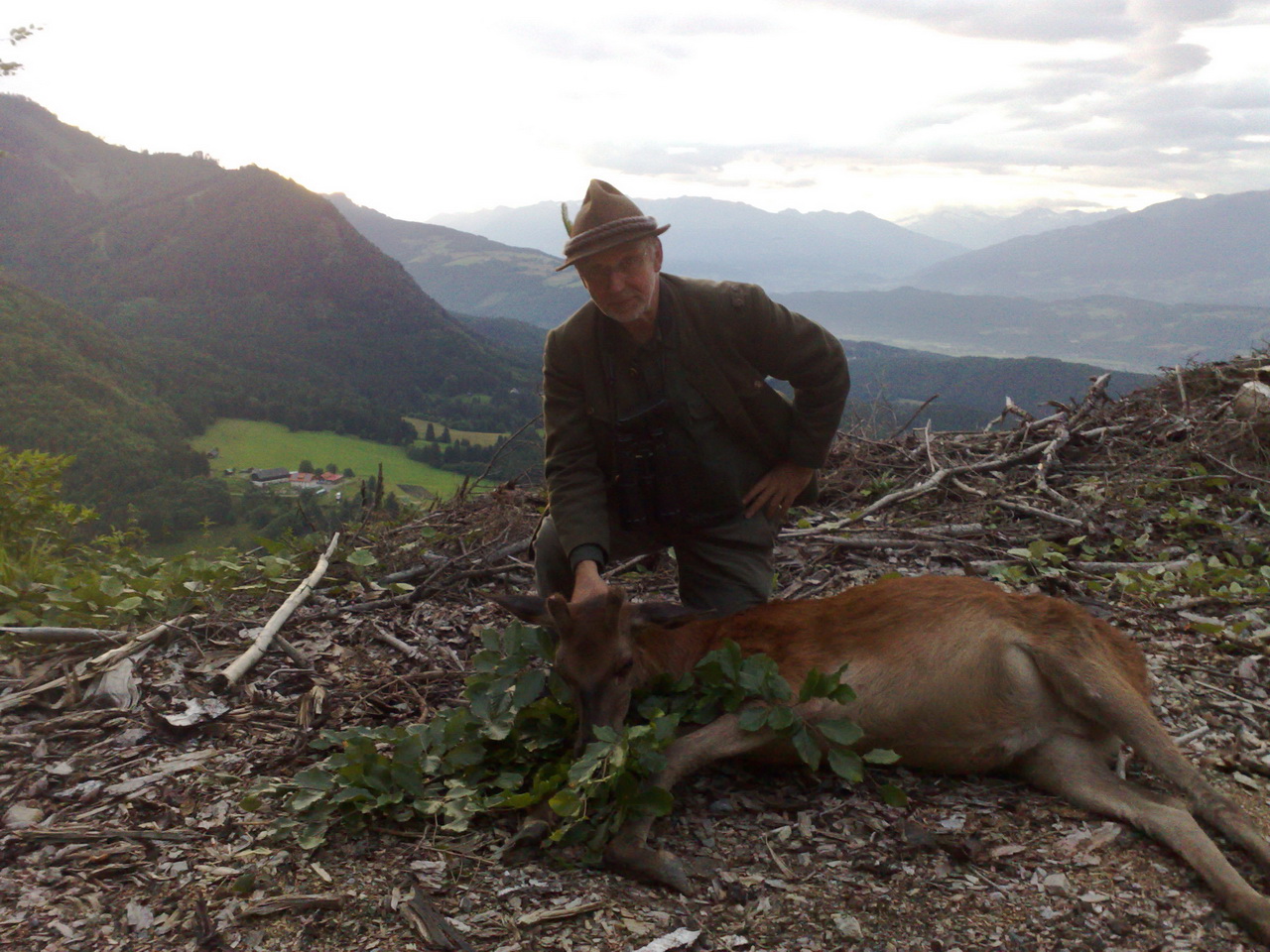 Zoom-In Wilfried Rom mit Spießer vom Altenberg